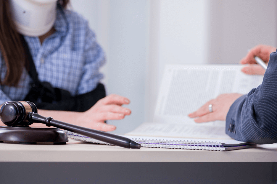 TOP 5 REASONS TO CONTACT A LAWYER IF YOU HAVE BEEN HURT IN A CAR ACCIDENT